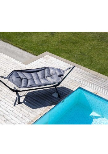 VENTURE DESIGN Niño utendrs hengekye - svart stoff, stl og plast 