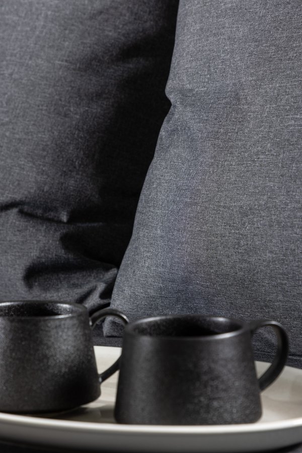 VENTURE HOME Chania H&ouml;rnsoffa - Svart/Akacia