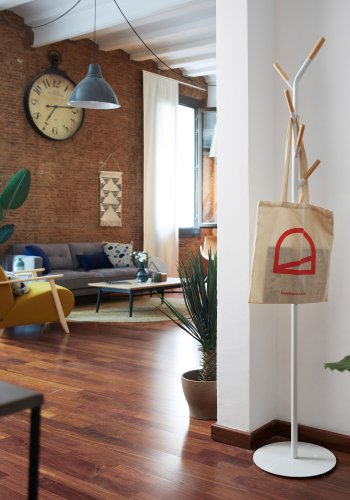 KAVE HOME Bren stumtjener - hvit/naturmetall/tre