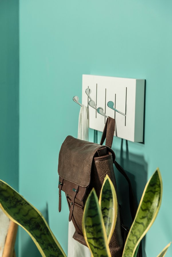 KAVE HOME Anais klesstativ - hvit/slv metall 