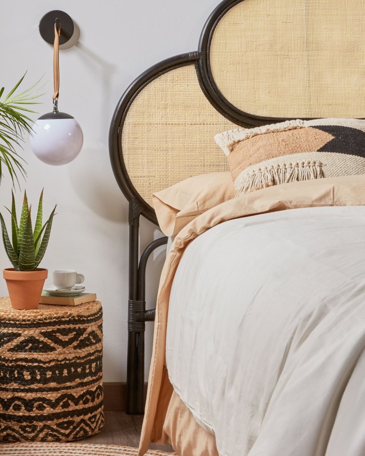 KAVE HOME rektangulr svart Lalita sengegavl - naturlig og svart naturfiber (120x170)