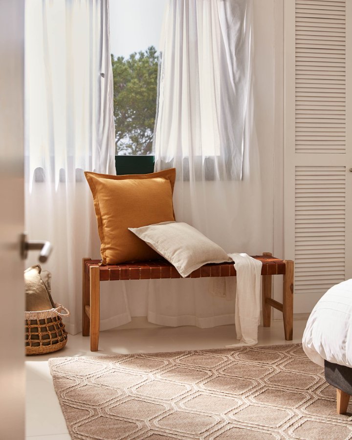 KAVE HOME Calixta benk, rektangulr - brunt skinn og naturlig teak (120x40)