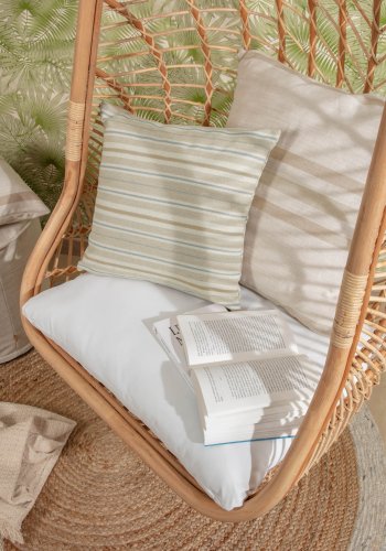 KAVE HOME Ekaterina hengestol, med stoffpute - naturlig rotting