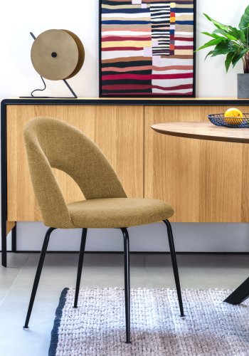 KAVE HOME Mahalia spisebordsstol, uten armlener - sennepsgult stoff og svart stl