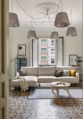 KAVE HOME Galene 4-seters sofa, med venstre sjeselong - beige resirkulerte fibre og jern