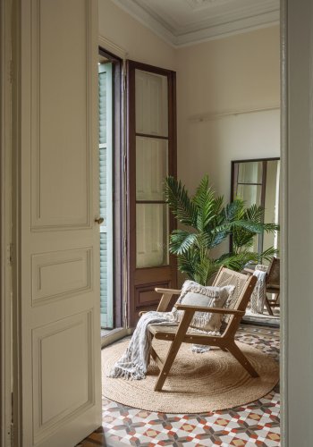 KAVE HOME Geralda lenestol - mrkt akasietre 