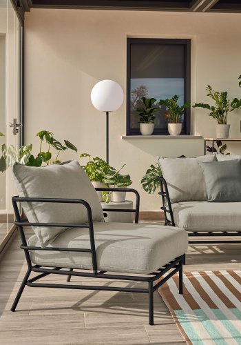 KAVE HOME Mareluz hagestol, med armlener - gr polyester og sort stl