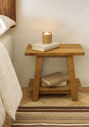 KAVE HOME Safara solid resirkulert teak fotskammel 50 x 32 cm