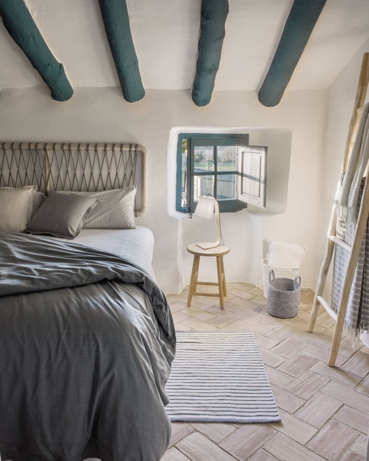 KAVE HOME Aberash hodegjerde - naturlig mindi-tre og gr snor (for 160 cm senger)