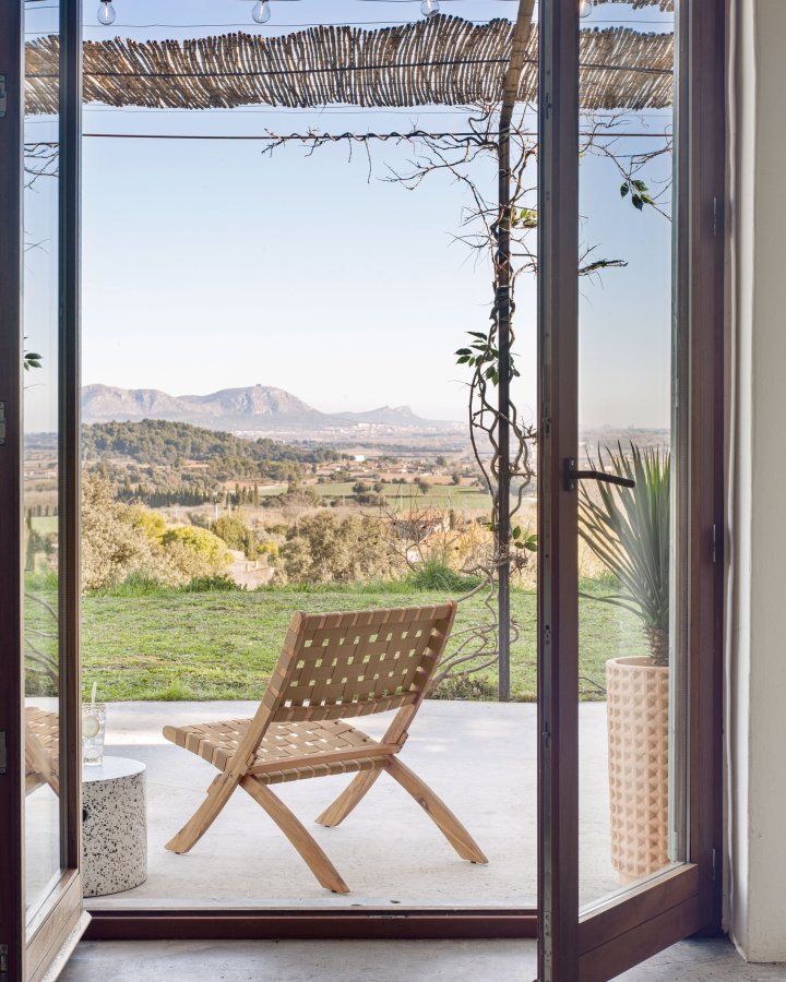 KAVE HOME Chabeli loungestol, foldbar - akacietr og beige snor