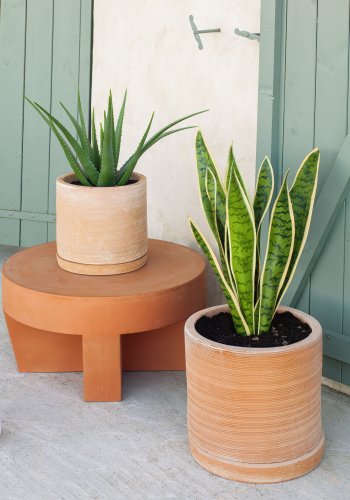 KAVE HOME Karlina blomsterpotte, m. fat, rund - naturlig terrakotta ( 27/33) (sett m. 2)