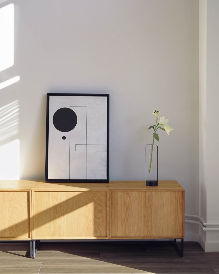 KAVE HOME Taiana TV-bord, m. 2 drer og 2 hyller - naturlig eikefiner og sort stl (112x42)