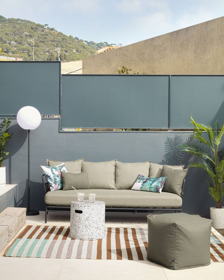 KAVE HOME Mareluz 3-manns hagesofa med puter - grtt stoff og sort stl