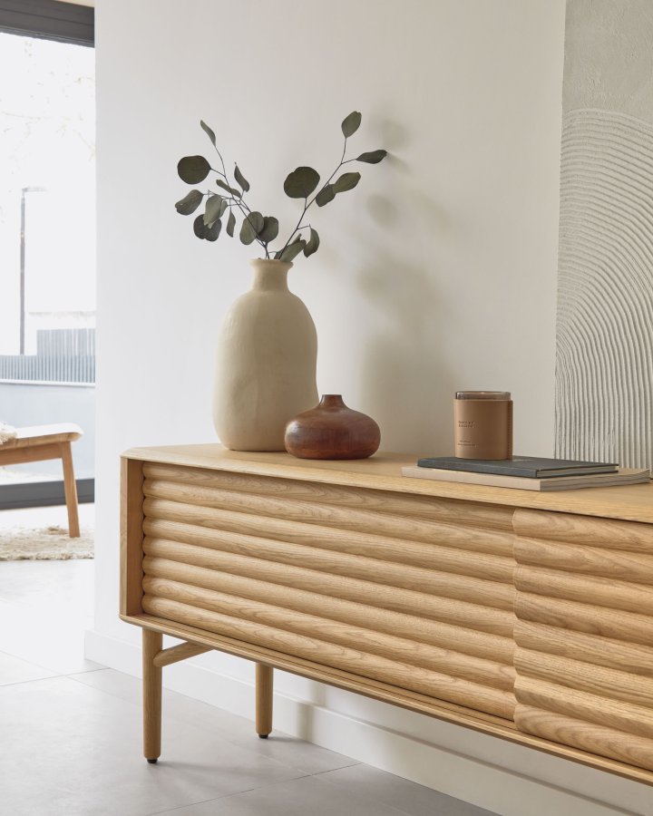 KAVE HOME Lenon TV-bord m. 2 skyvedrer - naturlig eik og eikefiner (200x35)