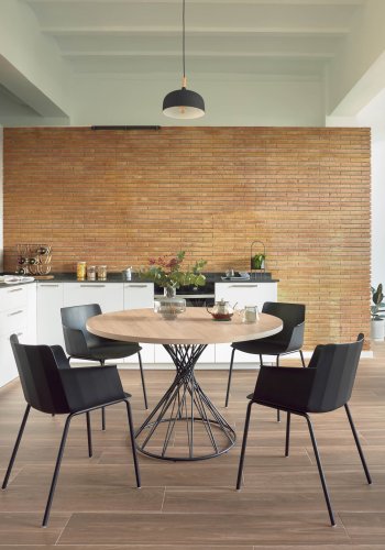 KAVE HOME Niut matbord, runt (�: 120cm), tr&auml; (MDF) i naturlig finish med st�lben