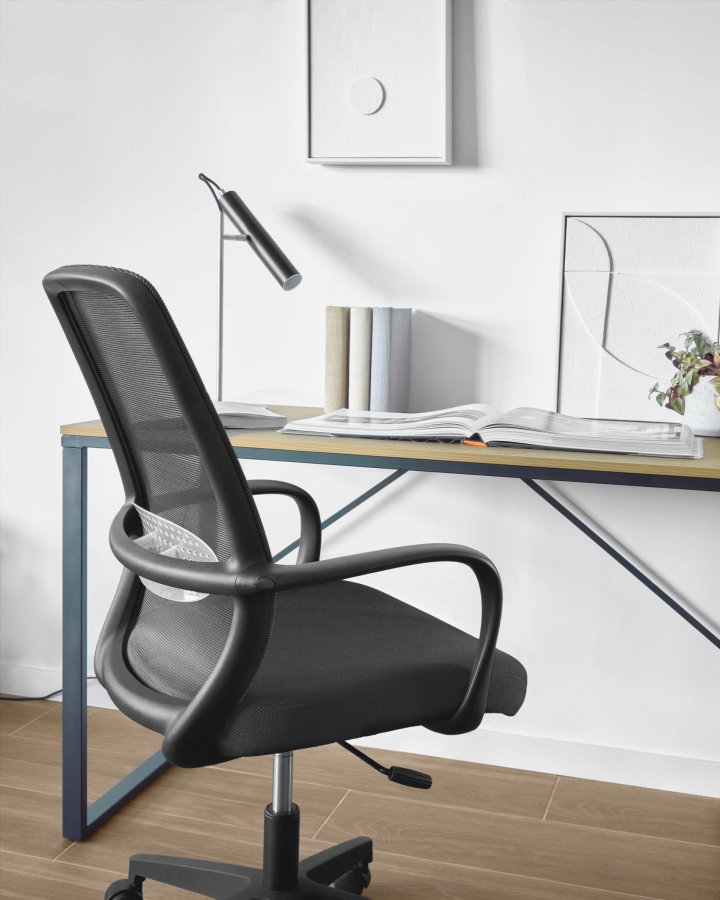 KAVE HOME Melva skrivebordsstol, justerbar, med armlener, hjul og svingfunksjon - svart stoff og plast