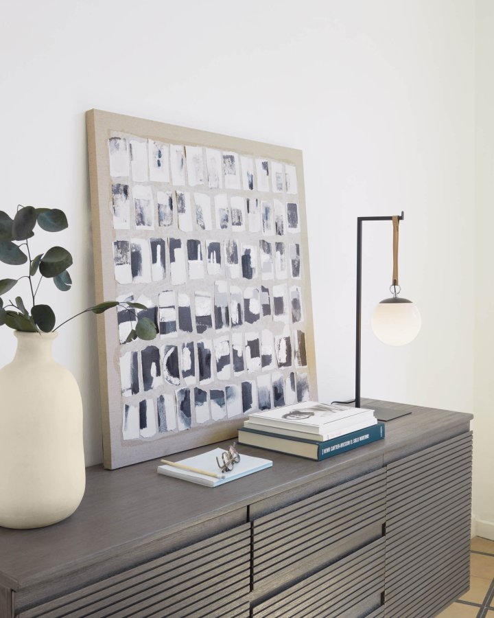 KAVE HOME Monteiro Tischleuchte - Acrylglas und schwarzes Metall