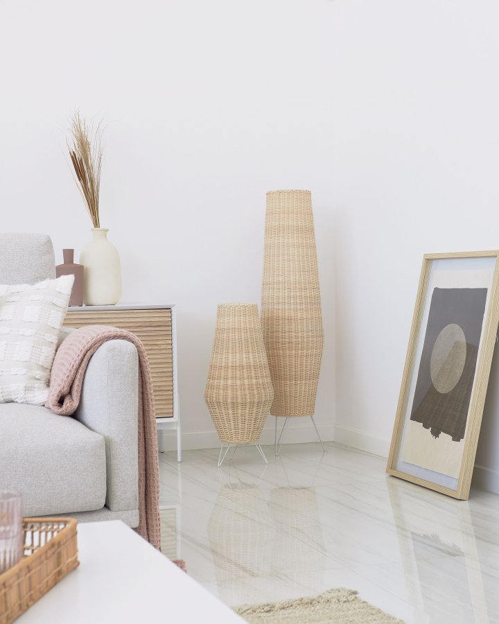 KAVE HOME Kamaria bordlampe - naturlig rotting og metall