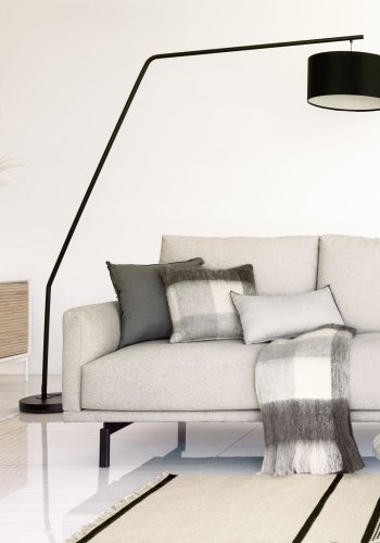 KAVE HOME Ciana gulvlampe - sort bomull/plast/metall