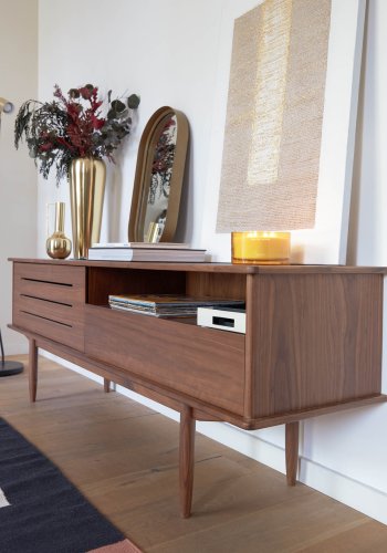 KAVE HOME Carolin TV-bord, m. 1 dr og 1 skuff - brun valnttfiner og valntttre (180x45)