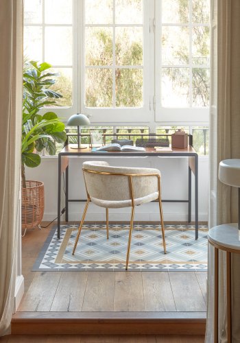 KAVE HOME Aleyla bordlampe - grnn og svart metall