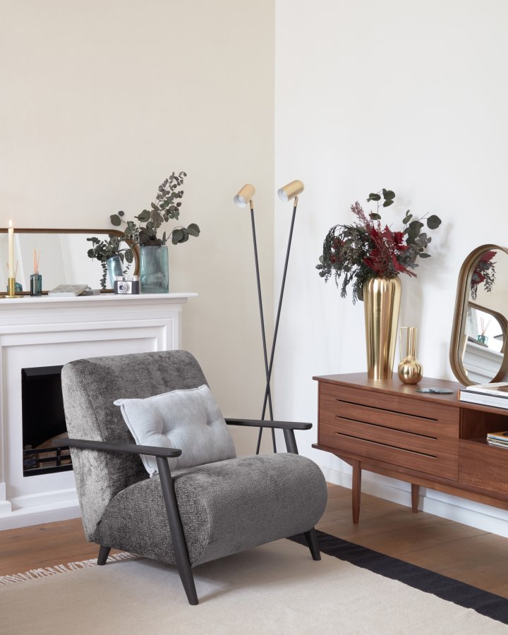 KAVE HOME Carolin TV-bord, m. 1 dr og 1 skuff - brun valnttfiner og valntttre (180x45)