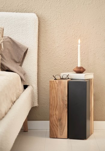 KAVE HOME Ognak sidebord - natur teak og metall, firkantet (29x29)