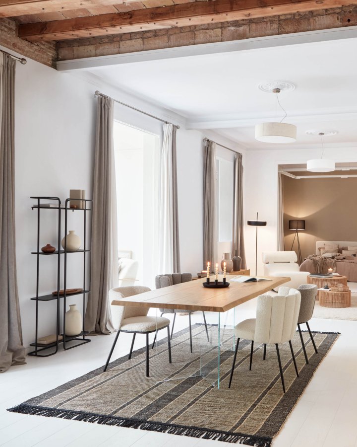 KAVE HOME Ciselia Esszimmerstuhl - weißer Stoff und schwarzer Stahl