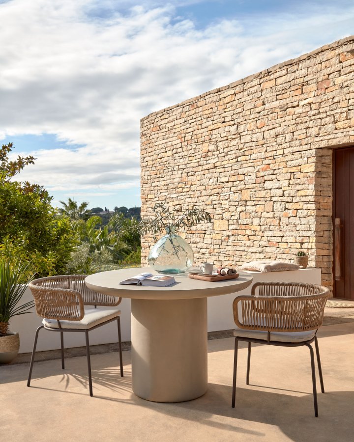 KAVE HOME Nadin spisebordsstol, med stoffpute - beige tau og stl