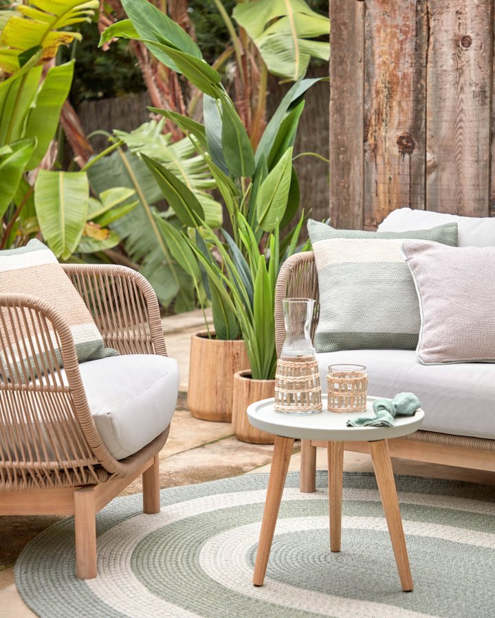 KAVE HOME rund Livy sidebord - gr cement og natur gummitr (40)