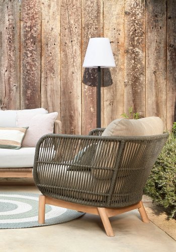 KAVE HOME Catalina hagestol, med armlener og puter - grnt tau og naturlig akasietre