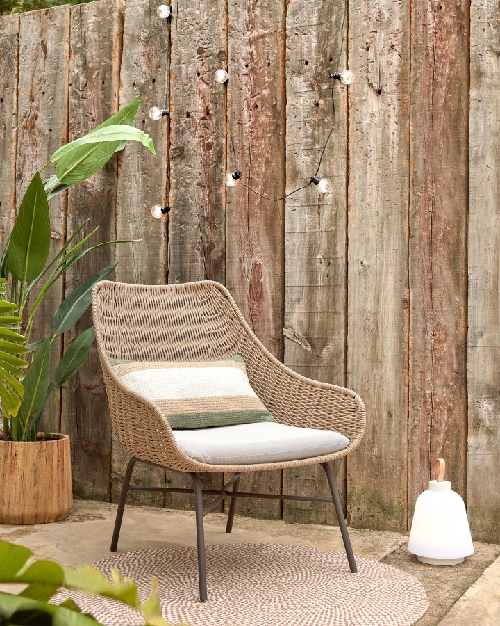 KAVE HOME Abeli lenestol, med stoffpute - beige tau og stl