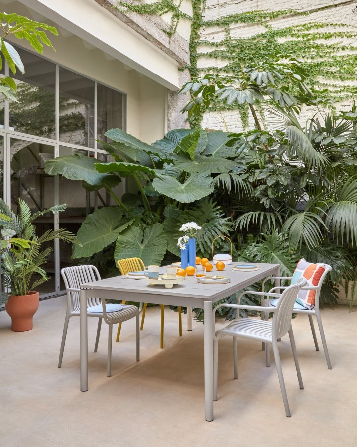 KAVE HOME Zaltana uttrekkbart utebord laget av aluminium i lys gr utfrelse, 180 (240) x 100