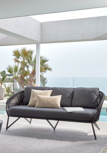 KAVE HOME Branzie 3-manns sofa, med stoffpute - svart tau og stl