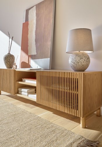 KAVE HOME Beyla TV-bord, m. 2 drer og 3 hyller - naturlig eikefiner og eiketre (180x49,5)