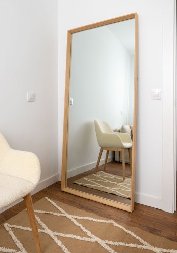 KAVE HOME Nerina veggspeil, rektangulrt, med smal ramme - naturlig eikefiner (80x180)