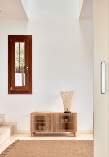 KAVE HOME Beyla skoskap i massiv eik med eikefiner, 98,5 cm FSC 100%