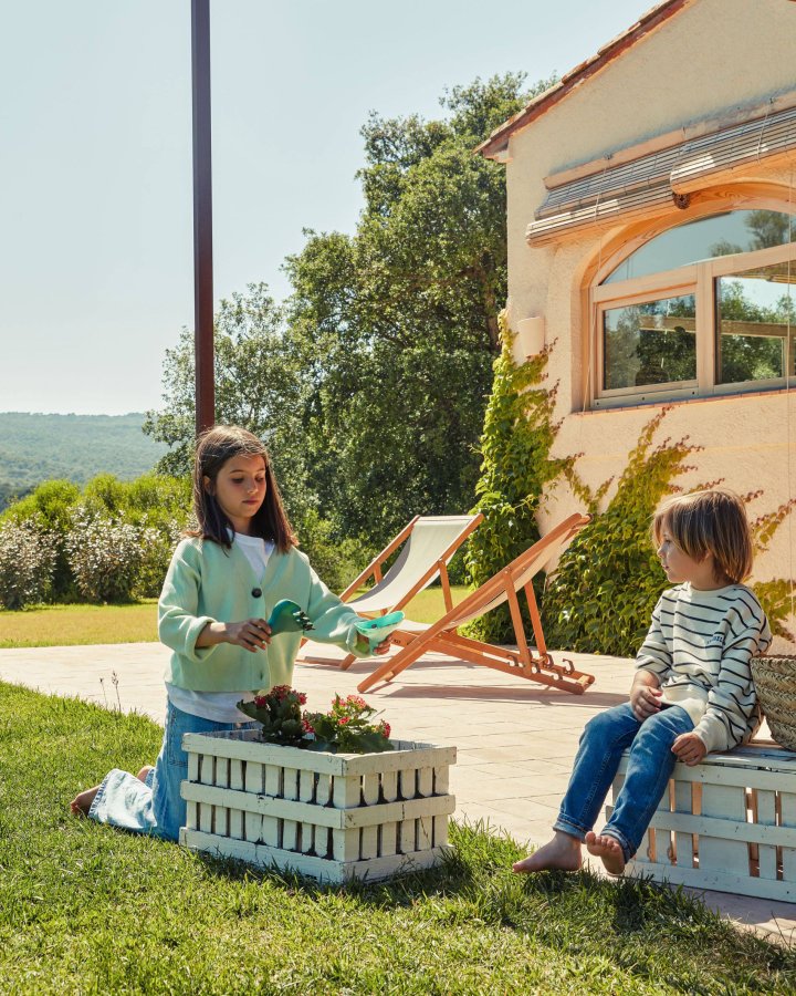 KAVE HOME Rawni hagelekesett med vannkanne, rake og spade