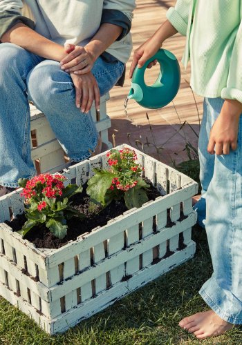 KAVE HOME Rawni hagelekesett med vannkanne, rake og spade