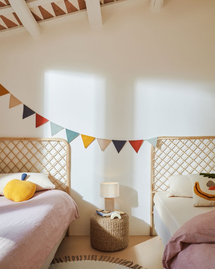 KAVE HOME Bianella bordlampe i flyel i beige