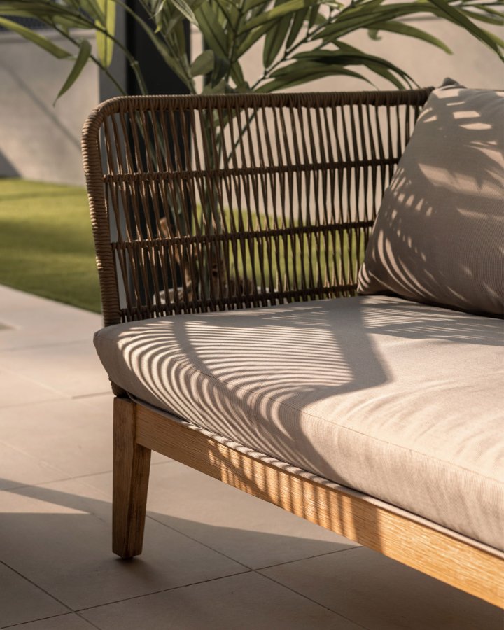 KAVE HOME Bellano 3-seters sofa - naturlig polyester/eukalyptus tre og beige stoff