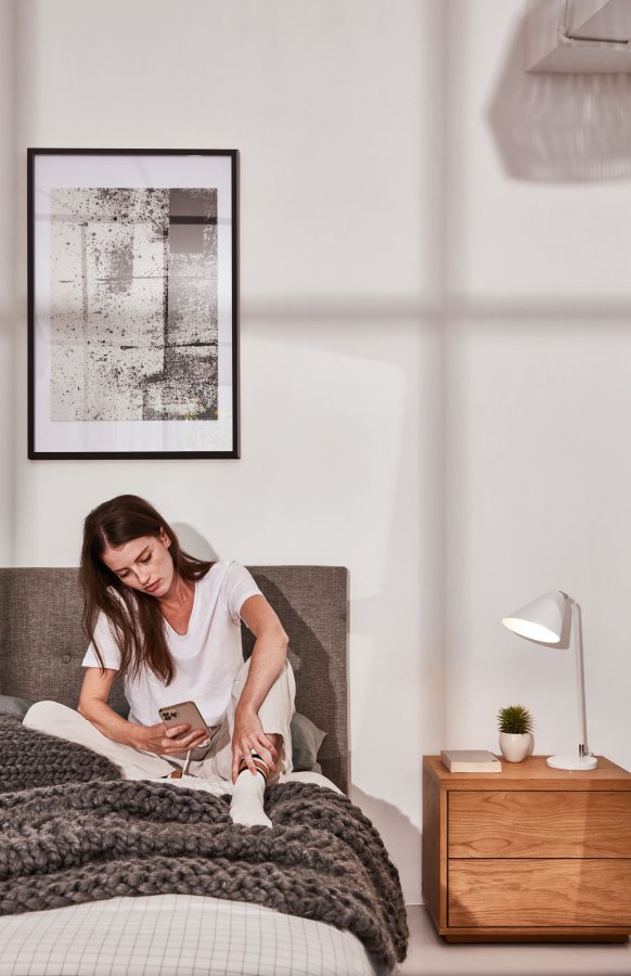 KAVE HOME Abilen nattbord, m. 2 skuffer - naturlig eikefiner (53x36)