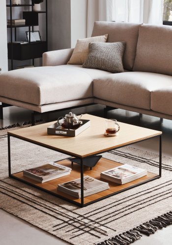 KAVE HOME Yoana sofabord, m. 1 nederste hylle - naturlig eikefiner og hvitt jern (80x80)