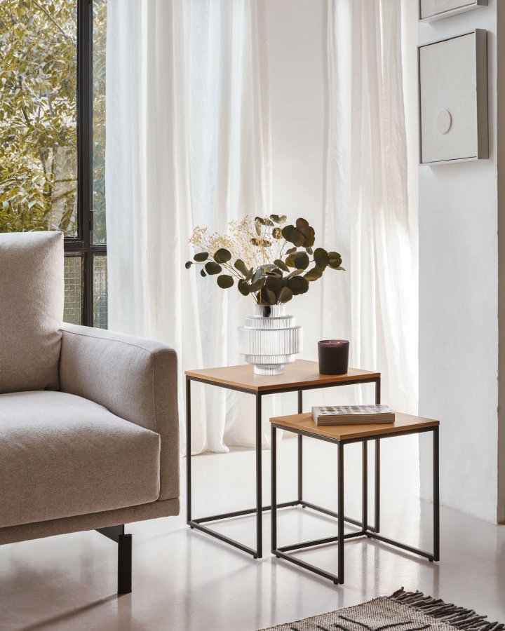 KAVE HOME Yoana sidebord, firkantet - naturlig eikefiner og svart jern (sett med 2)