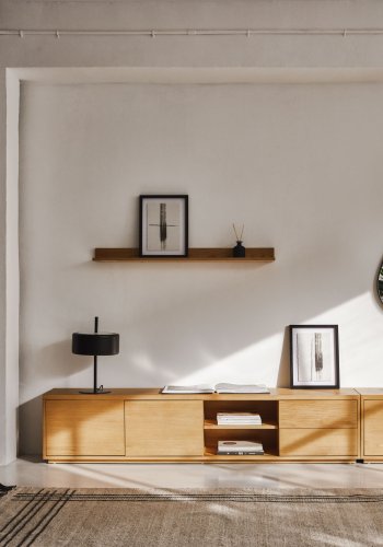 KAVE HOME Abilen TV-bord, m. 2 drer, 2 skuffer og 3 hyller - naturlig eikefiner (200x36)