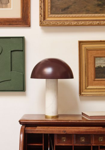 KAVE HOME Zorione bordlampe - hvit marmor og brunt metall