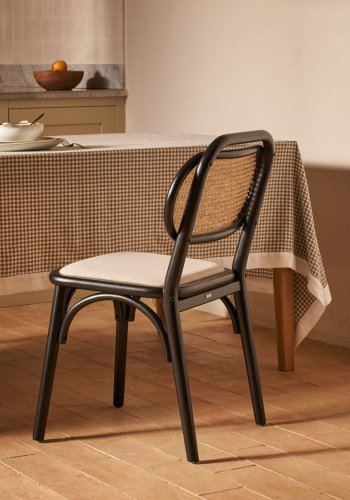 KAVE HOME Doriane spisebordstol - rotting, stoff og sort almetre