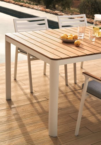 KAVE HOME Bona hagebord, rektangulrt - naturlig teak og hvit aluminium (200x100)