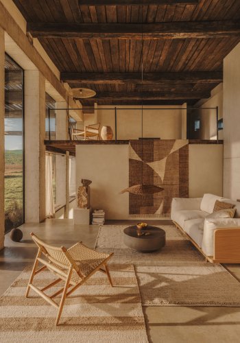 KAVE HOME Oaq 3-seters sofa - beige stoff (225cm)