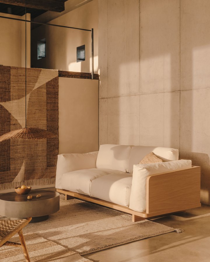 KAVE HOME Oaq 3-seters sofa - beige stoff (225cm)